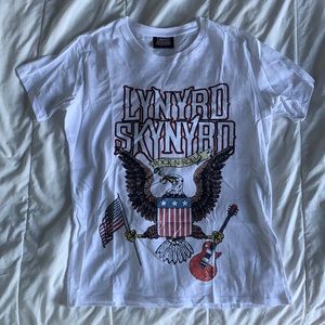 Lynyrd Skynyrd tshirt 🤍